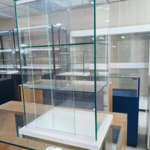 Alternative view of Vitrinas varias medidas